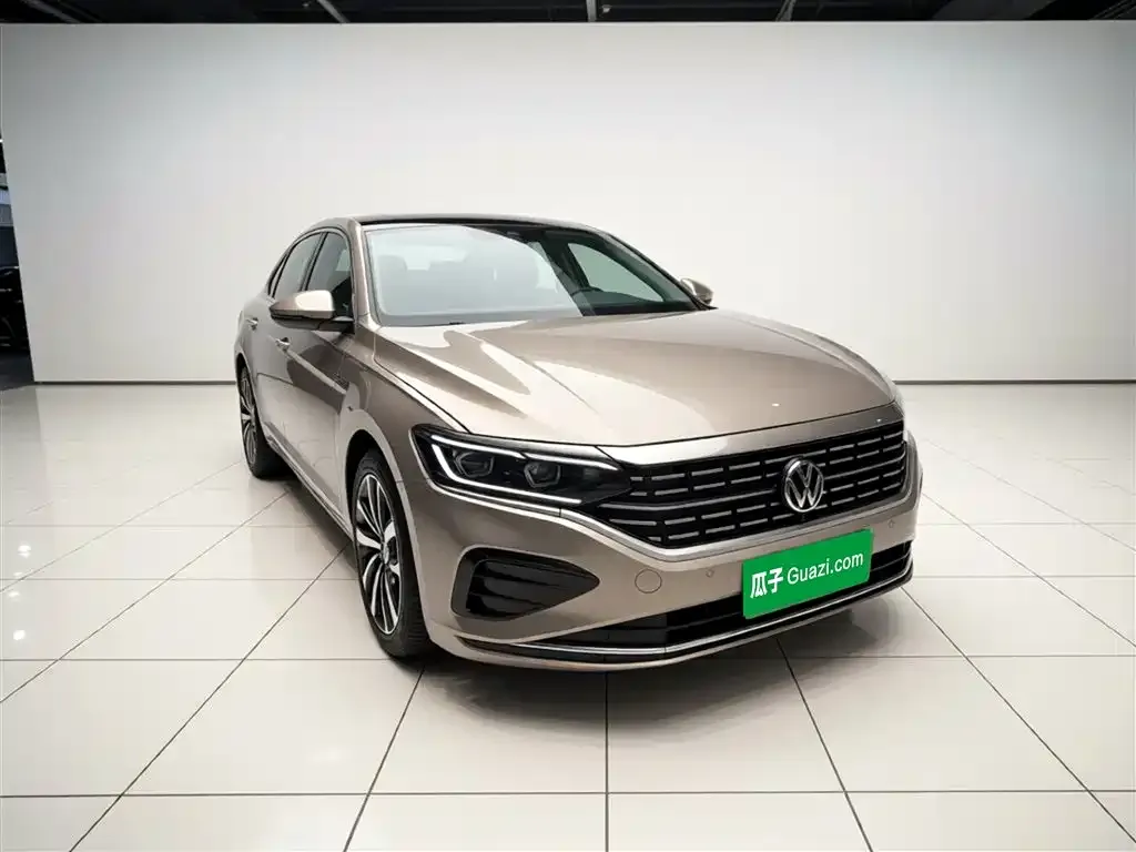 Volkswagen Passat — фото 8
