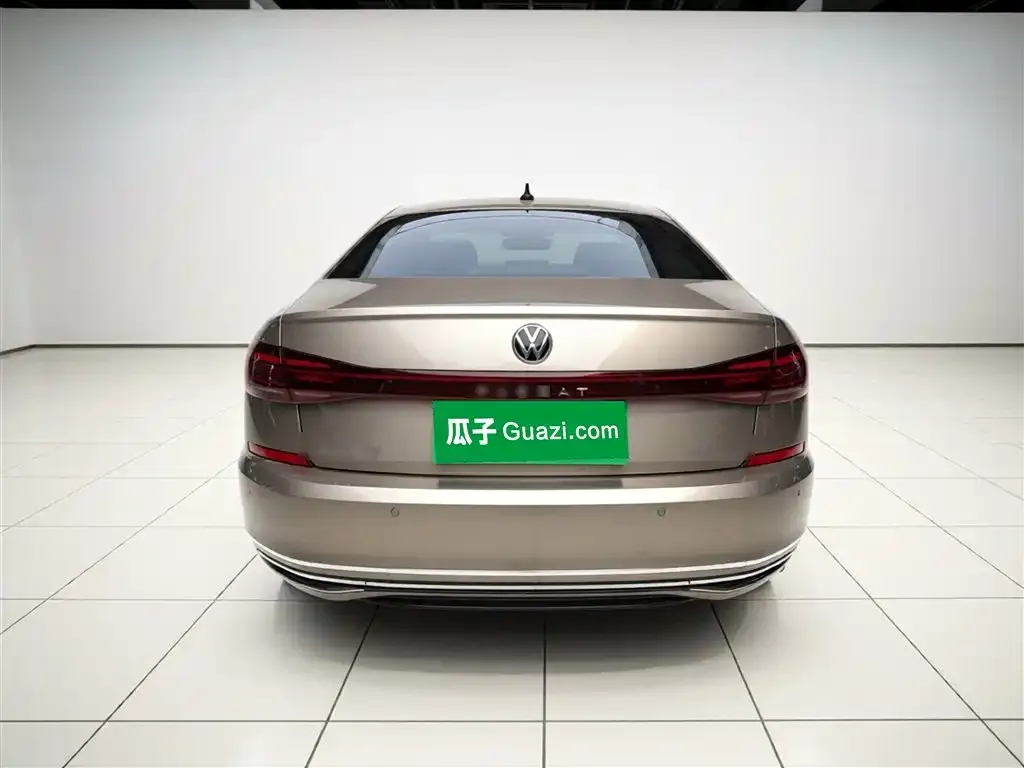Volkswagen Passat — фото 2
