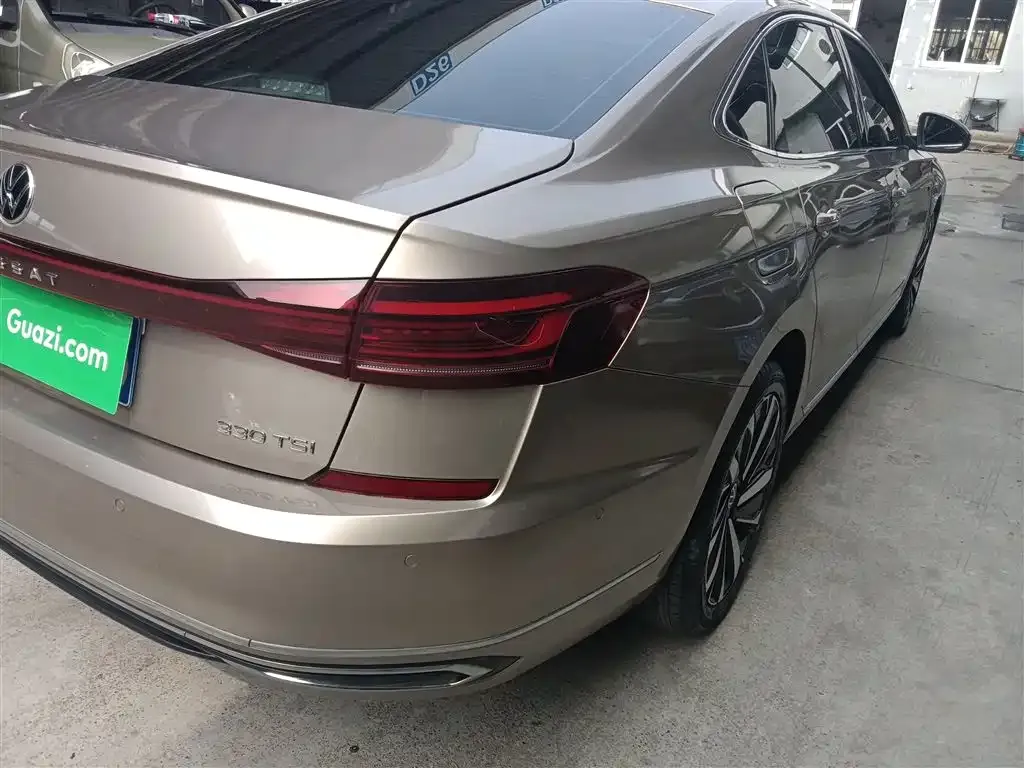 Volkswagen Passat — фото 10