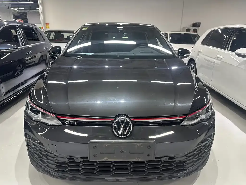 Volkswagen Golf GTI — фото 4