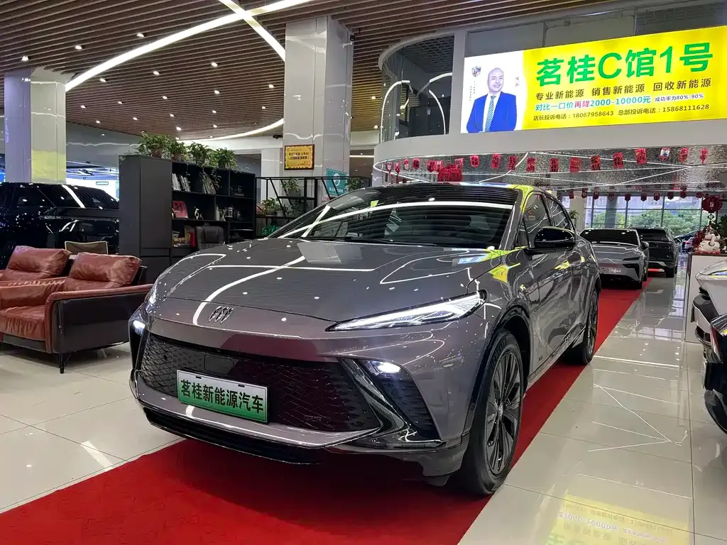 Buick E4