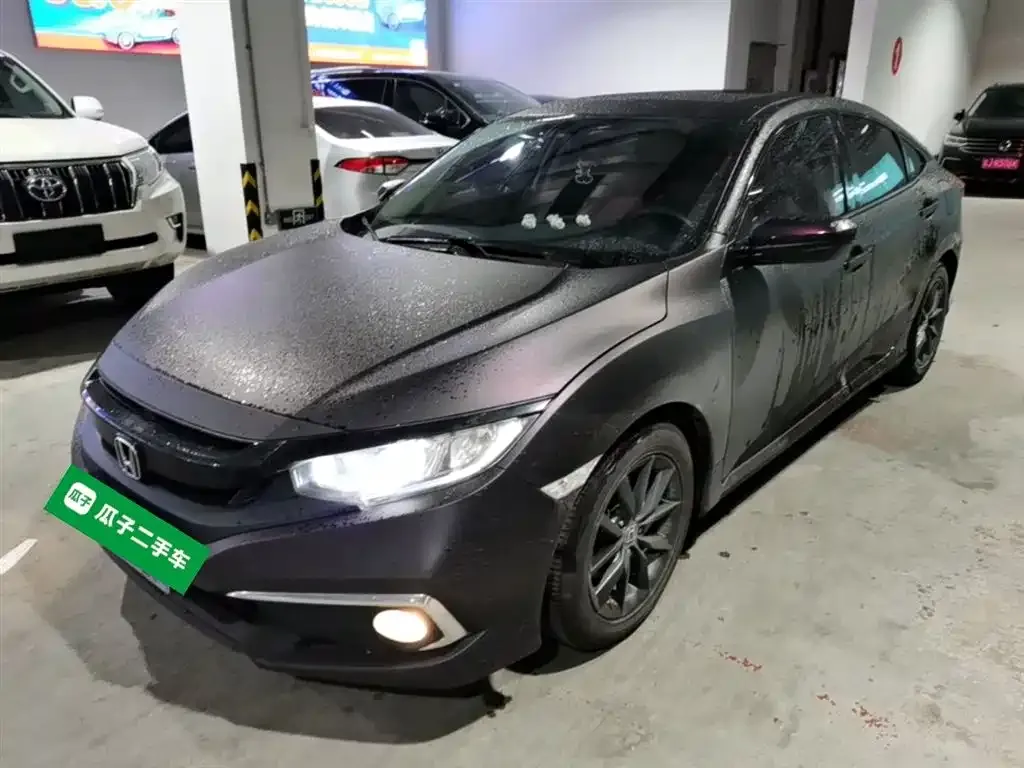 Honda Civic — фото 1