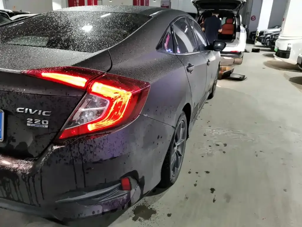 Honda Civic — фото 6