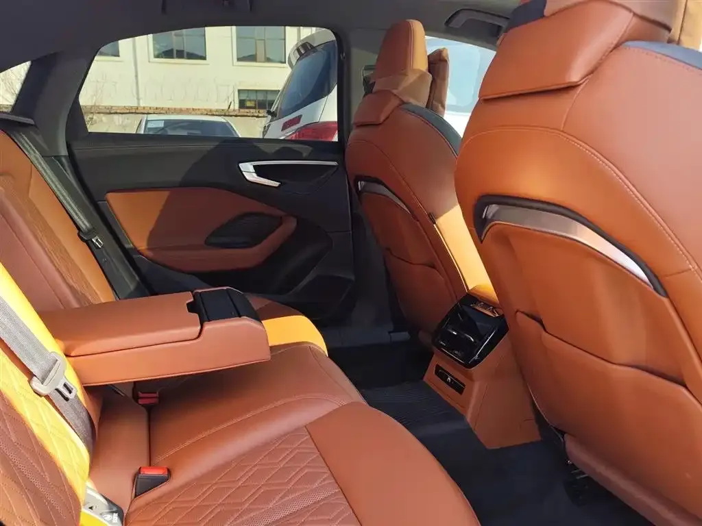 Audi A5L 2025 из CN, фото 8