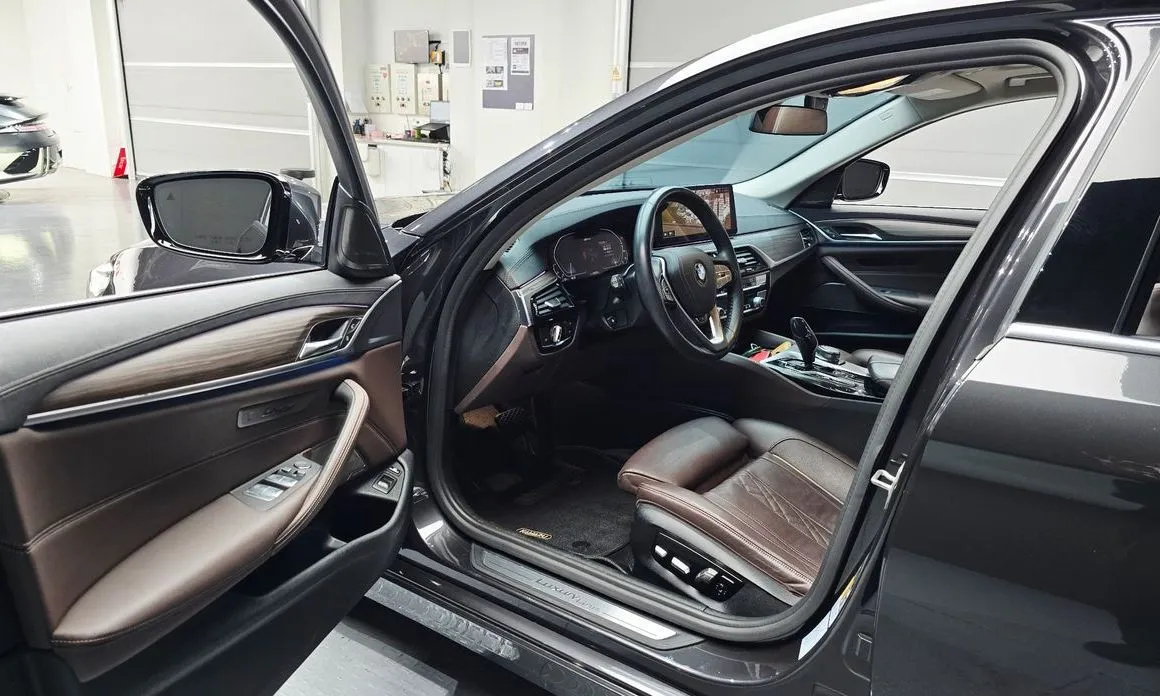BMW 5-Series 2021 из KR, фото 10
