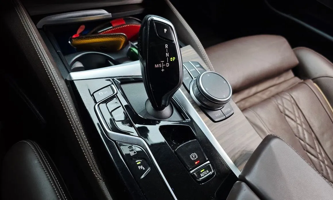 BMW 5-Series 2021 из KR, фото 9
