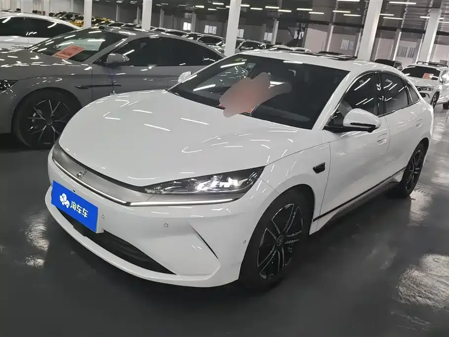 BYD Qin L — фото 1