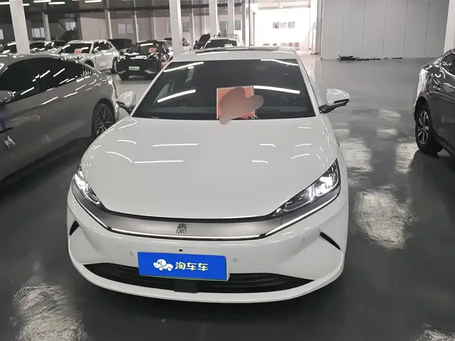 BYD Qin L — фото 10