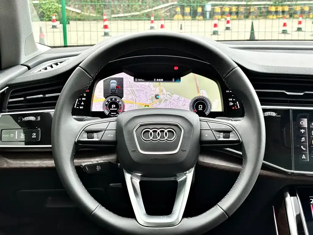 Audi Q7 — фото 3