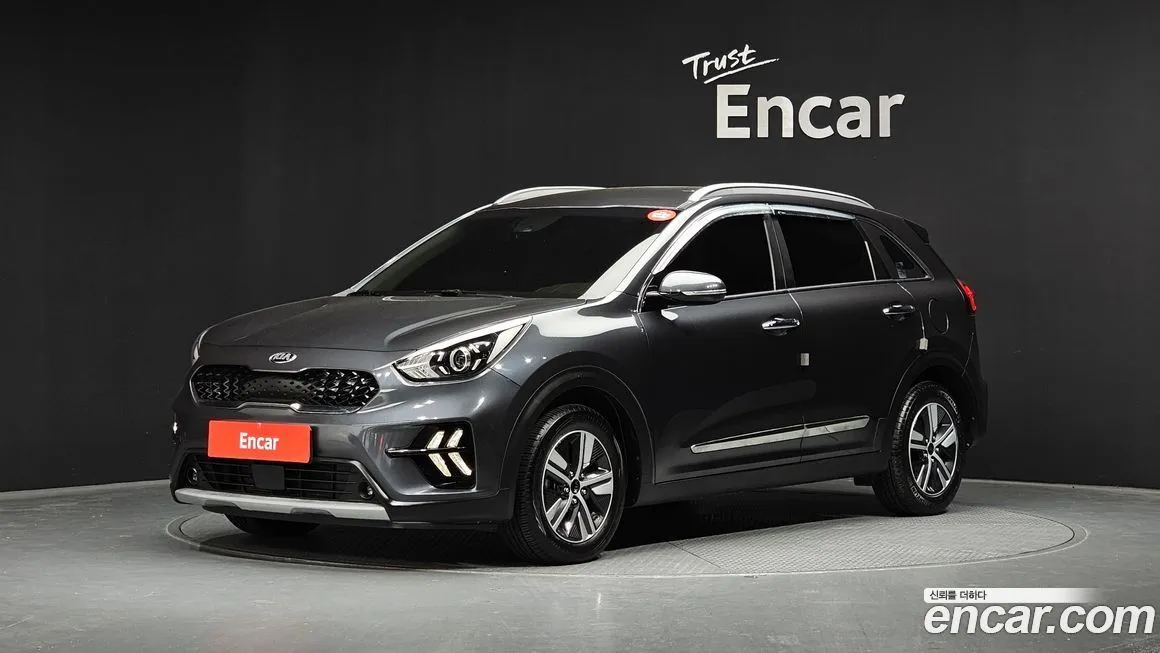 Kia Niro — фото 1