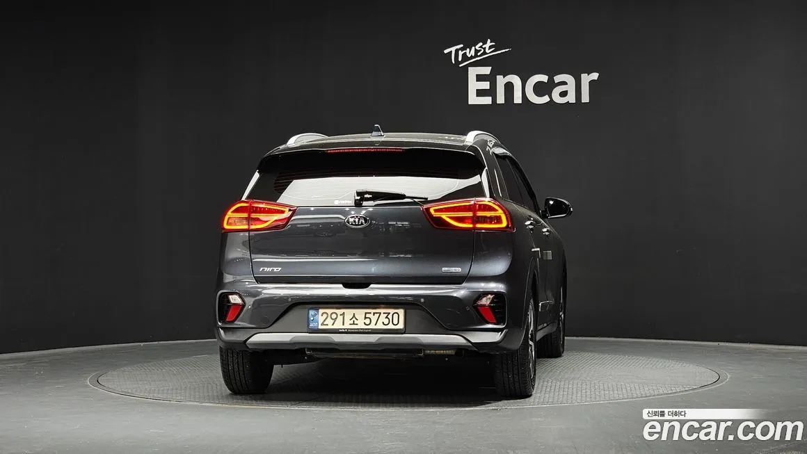 Kia Niro — фото 10