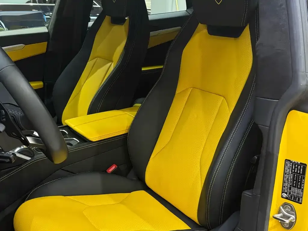 Lamborghini Urus 2022 из CN, фото 3