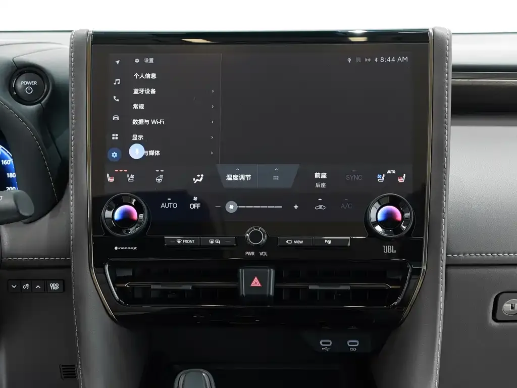 Toyota Alphard — фото 2