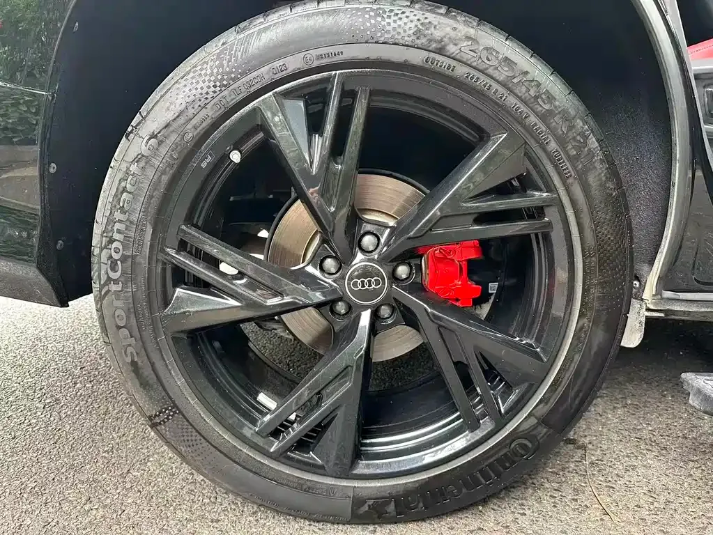 Audi Q6 2023 из CN, фото 9