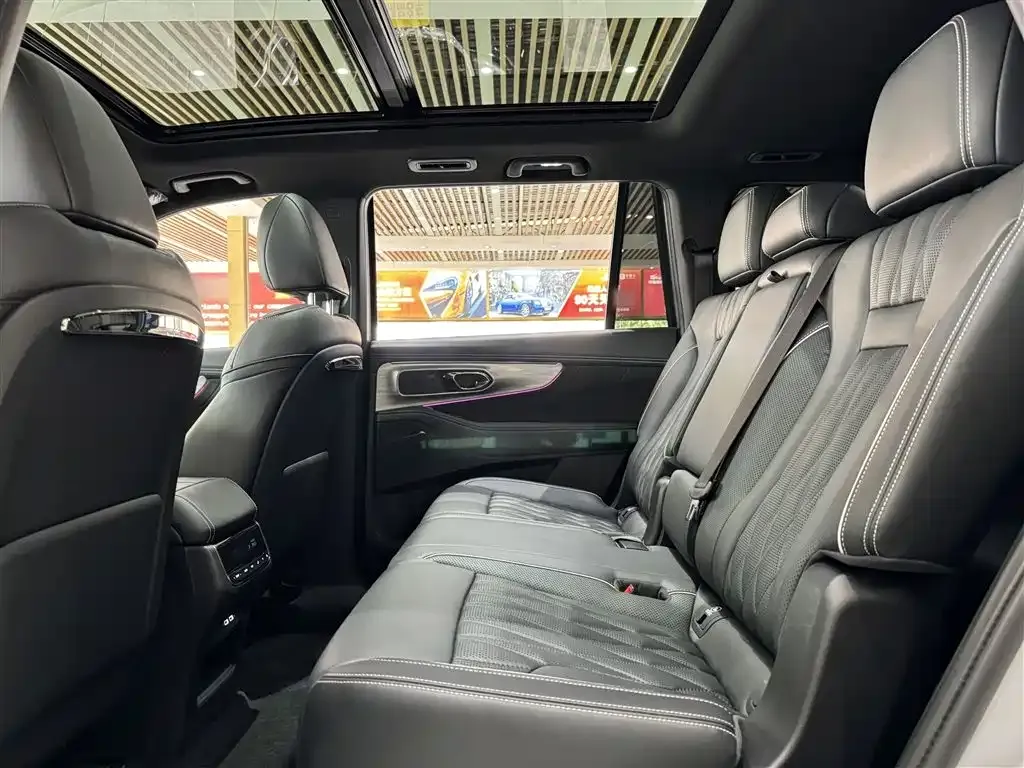 GAC Motor Trumpchi GS8 — фото 3