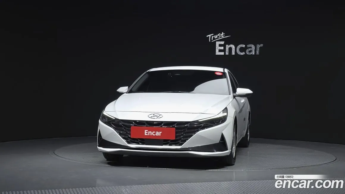 Hyundai AVANTE — фото 3
