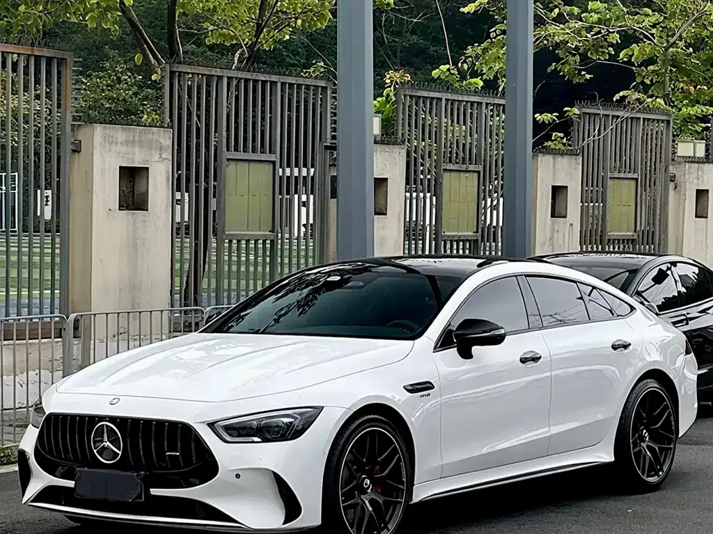 Mercedes-Benz AMG GT — фото 1