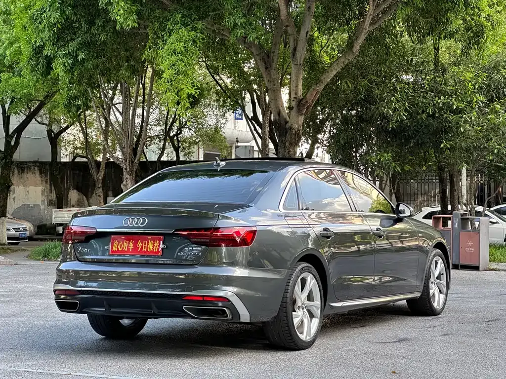 Audi A4L — фото 7