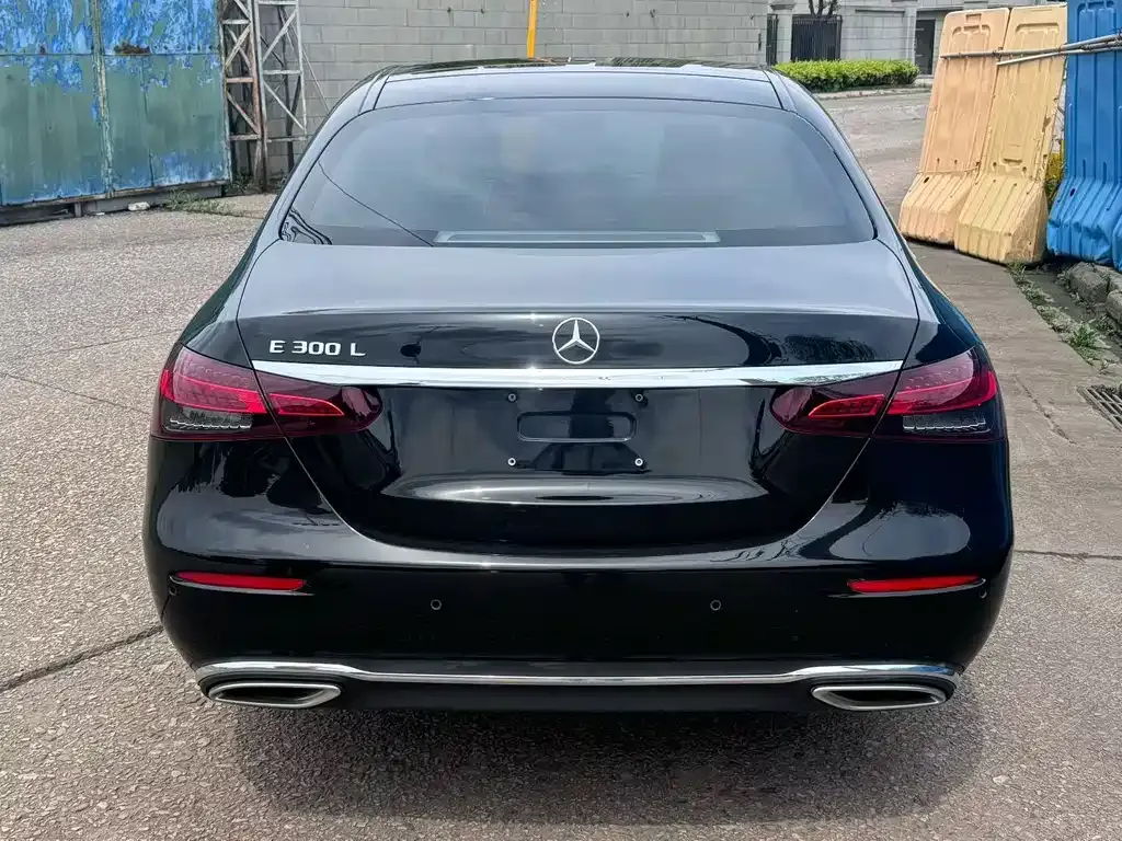 Mercedes-Benz E-Class 2023 из CN, фото 7