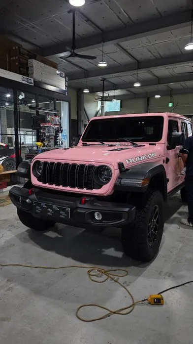 Jeep Wrangler — фото 1