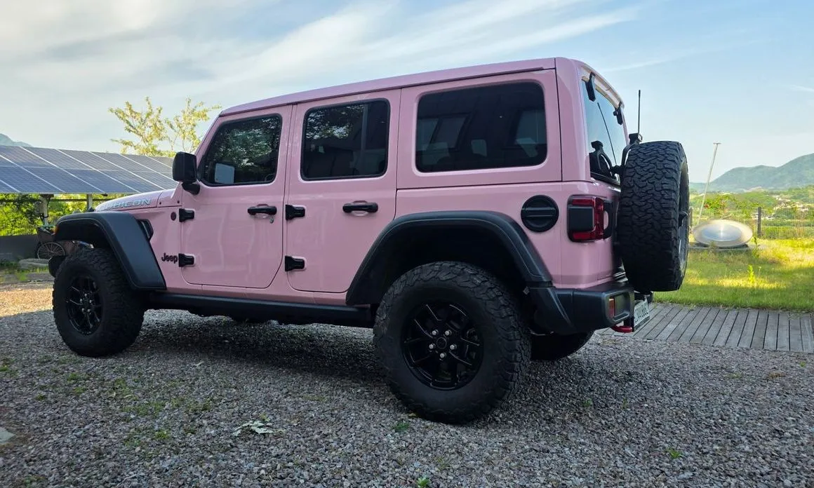Jeep Wrangler — фото 10