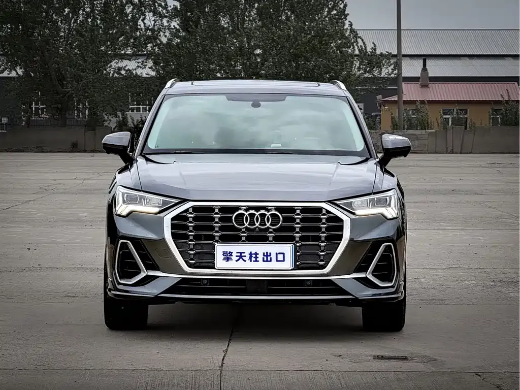 Audi Q3 — фото 10