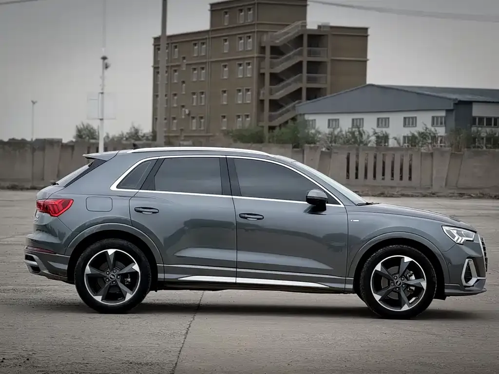 Audi Q3 — фото 5