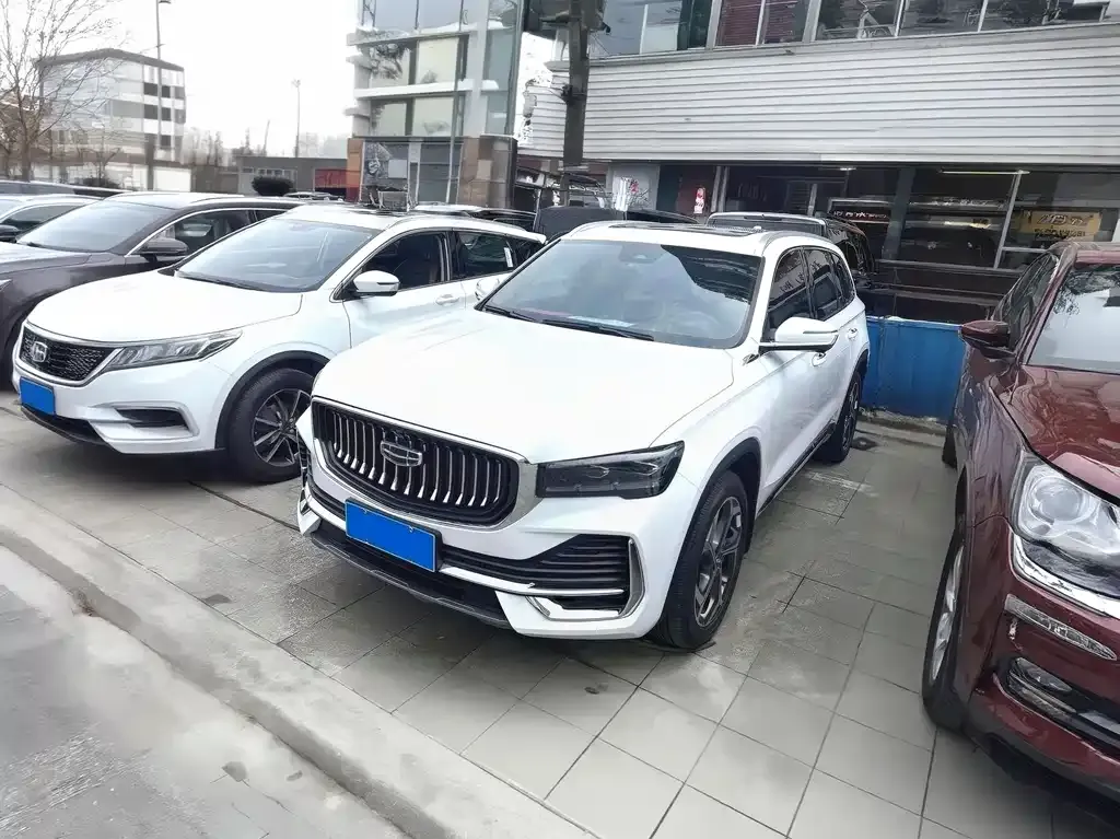 Geely Xingyue L — фото 1
