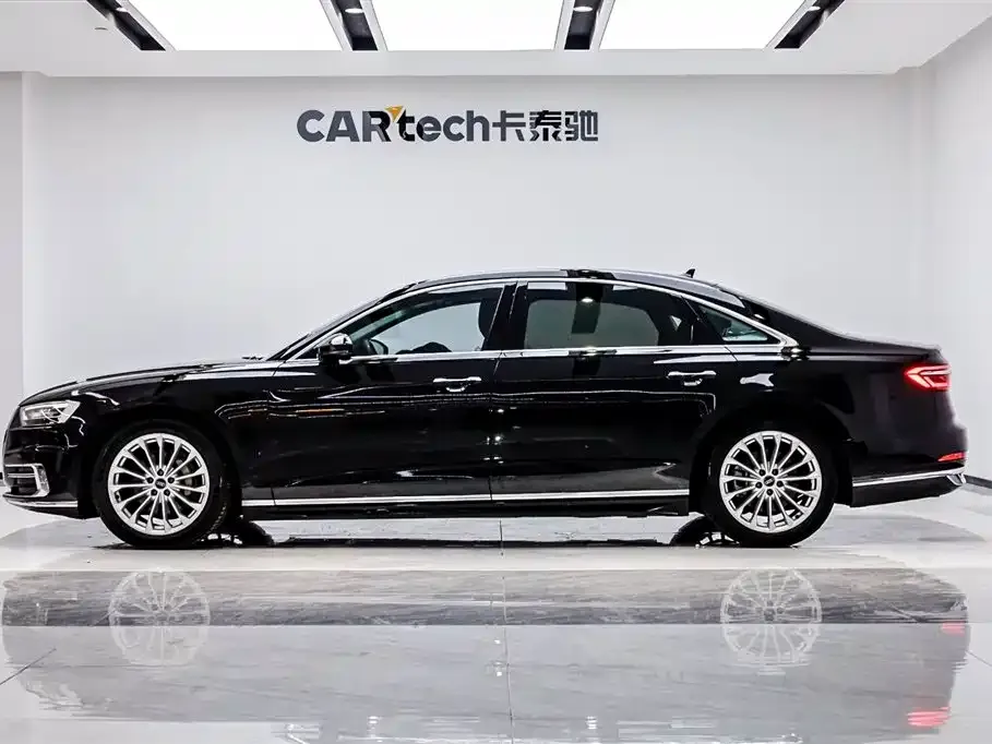 Audi A8 — фото 5