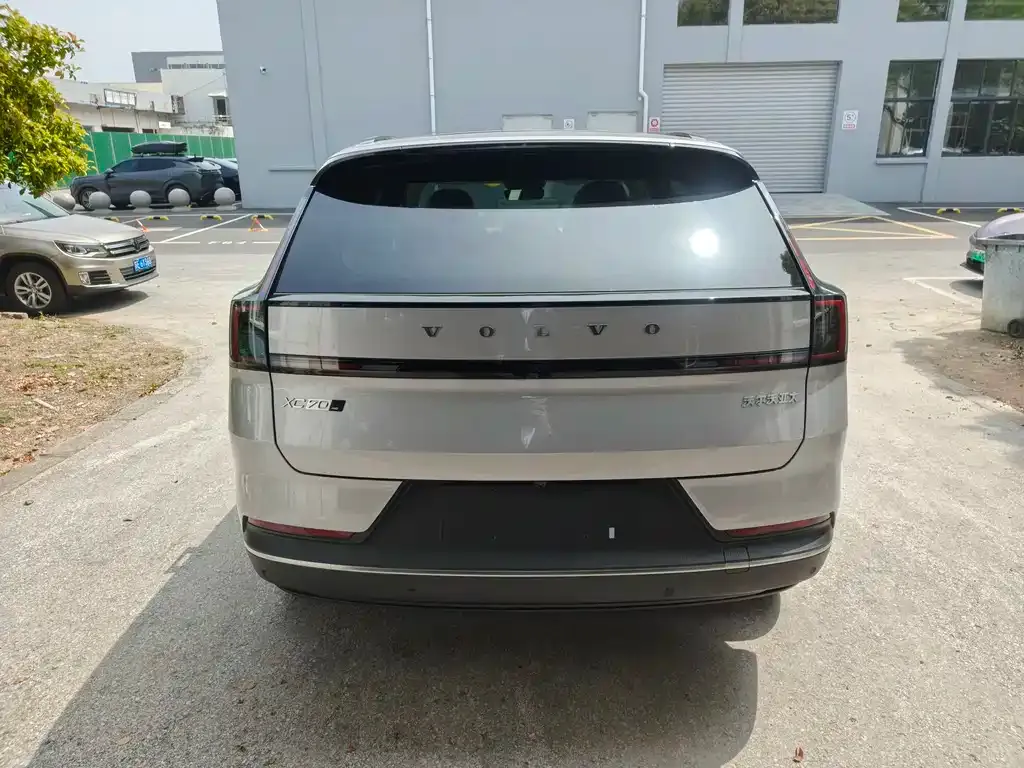 Volvo XC70 Plug-in Hybrid 2026 из CN, фото 6