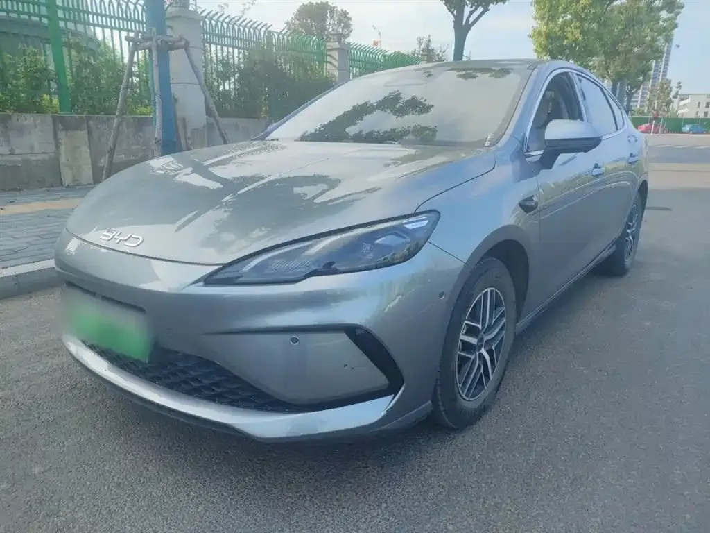BYD Seal 05 DM-i — фото 1