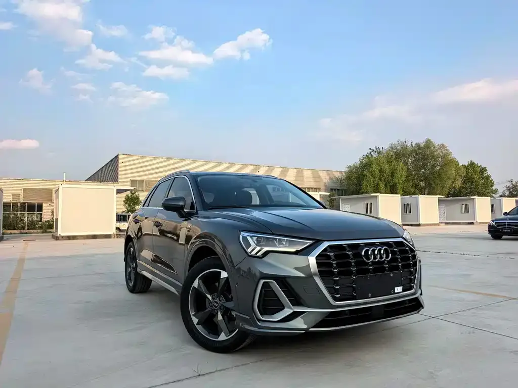 Audi Q3 — фото 9