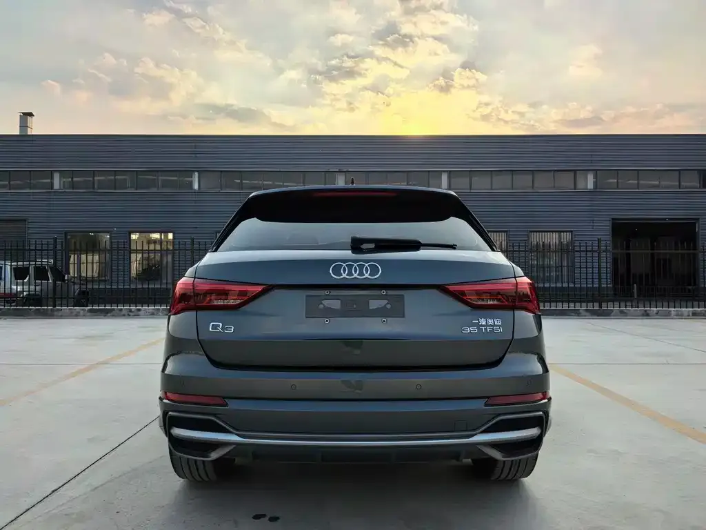 Audi Q3 — фото 4
