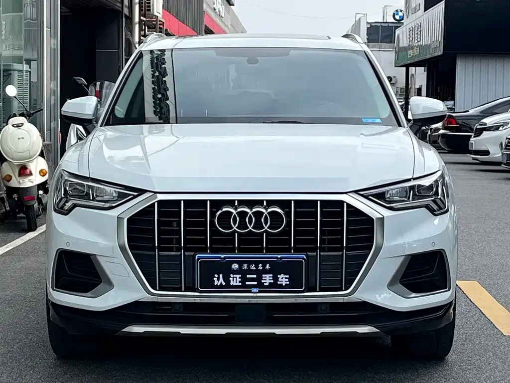 Audi Q3 — фото 10