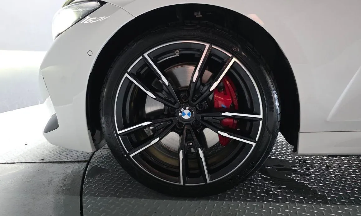 BMW 3-Series 2025 из KR, фото 7