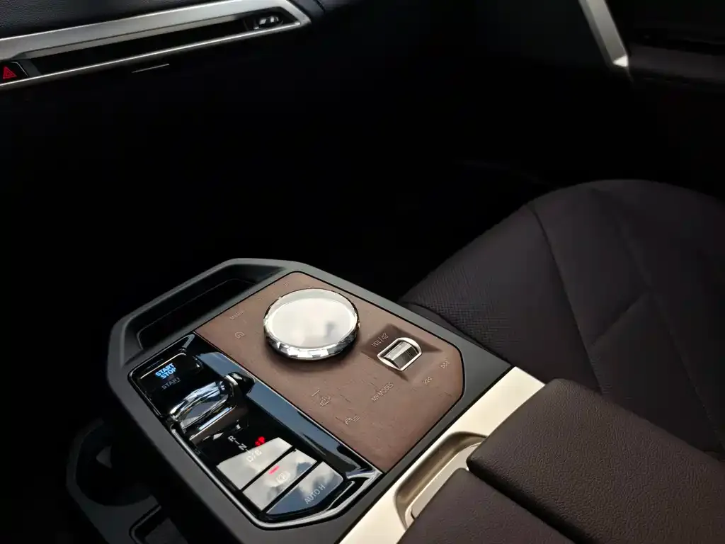 BMW iX 2023 из CN, фото 6