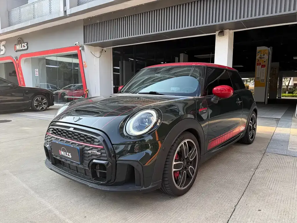 MINI JCW (John Cooper Works)