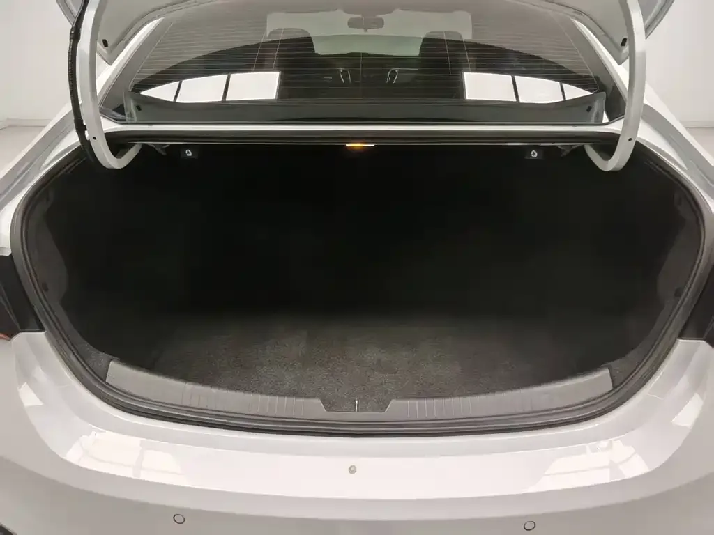 Chevrolet Malibu XL 2022 из CN, фото 8