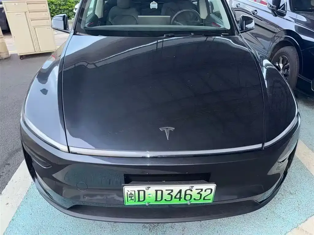Tesla Model Y — фото 3