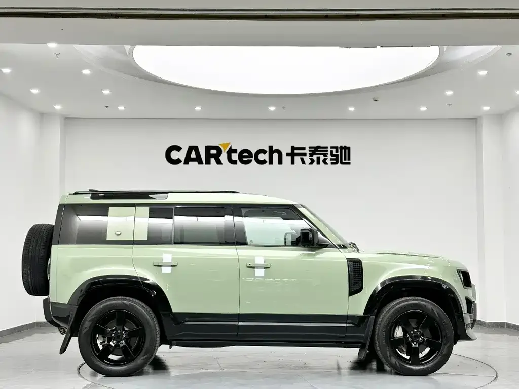 Land Rover Defender 2023 из CN, фото 2