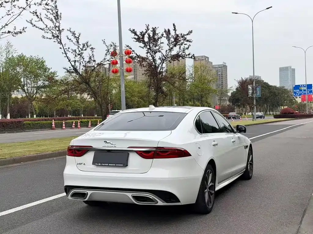 Jaguar XFL 2023 из CN, фото 8