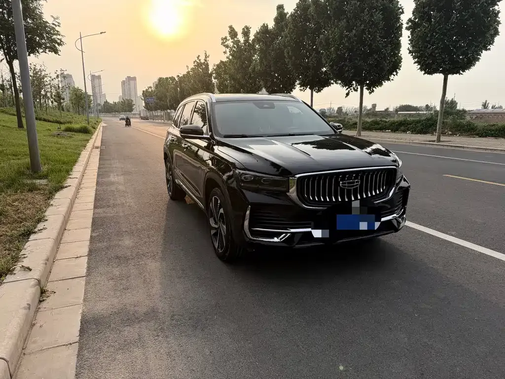 Geely Xingyue L — фото 1