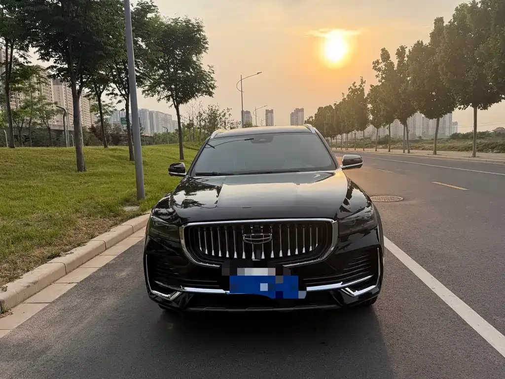 Geely Xingyue L — фото 8