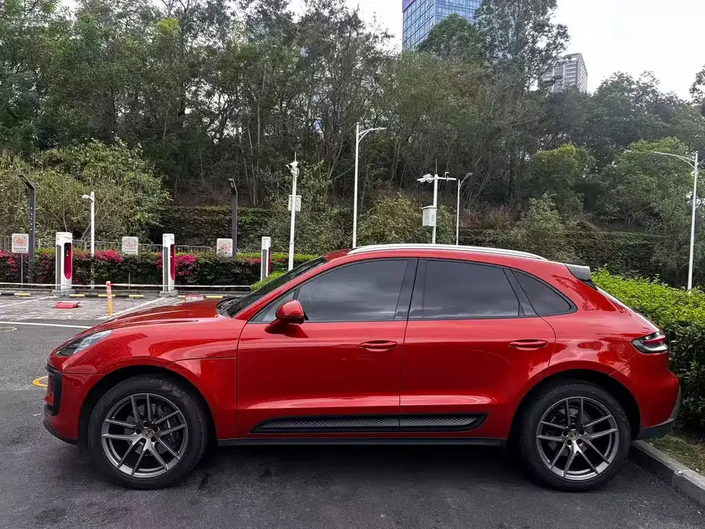 Porsche Macan — фото 9