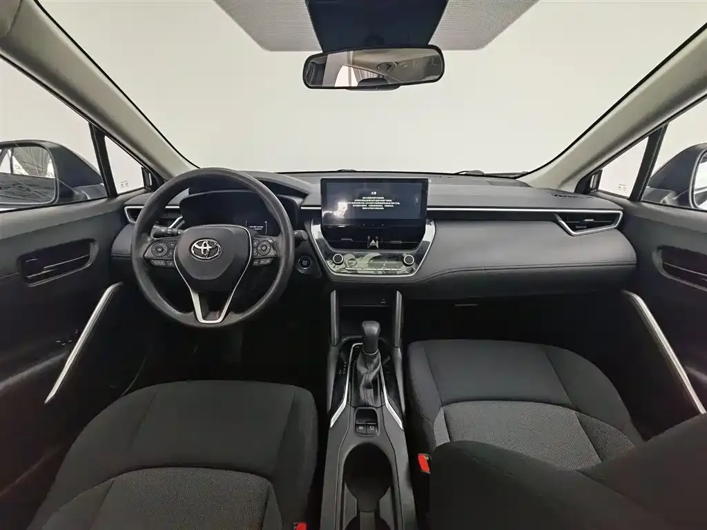 Toyota Frontlander 2023 из CN, фото 4