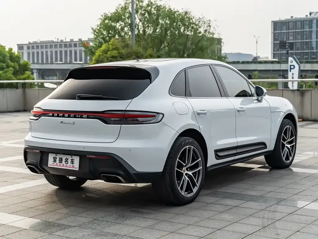 Porsche Macan — фото 9