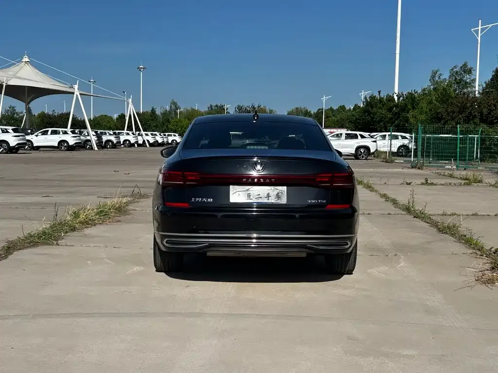 Volkswagen Passat — фото 2