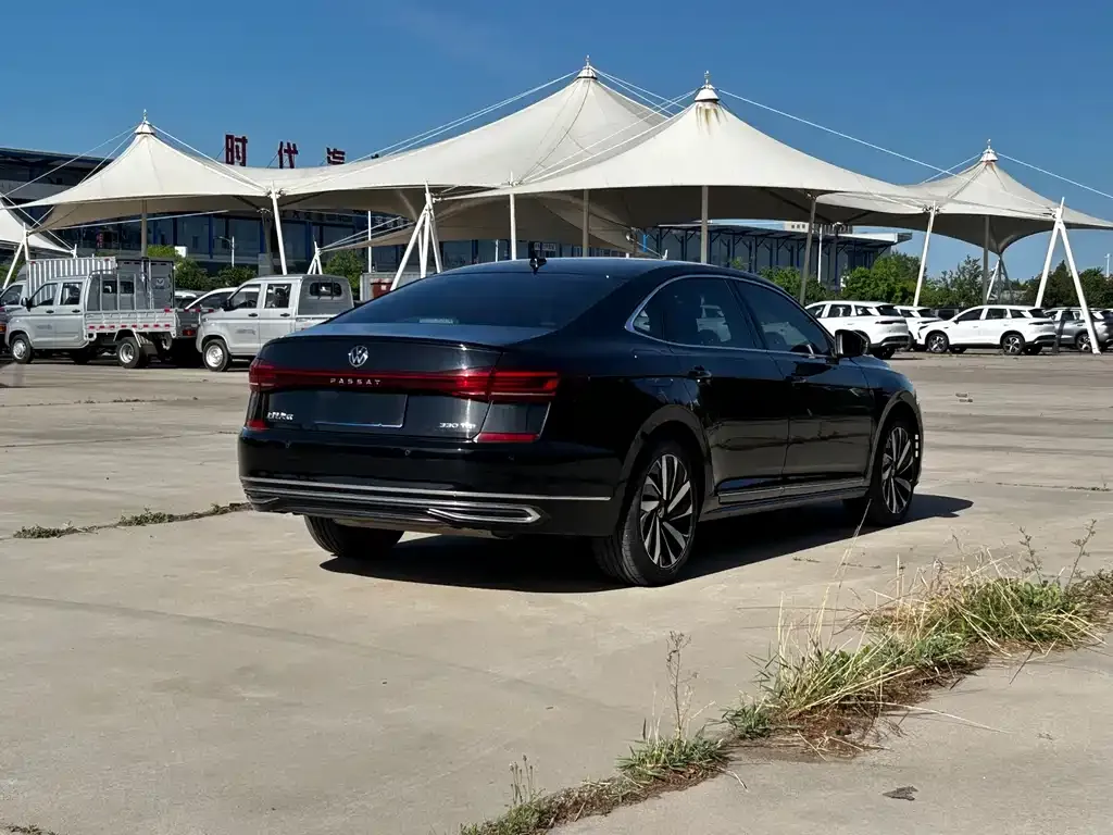 Volkswagen Passat — фото 3