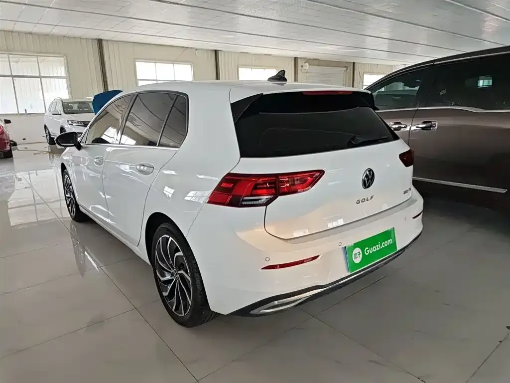 Volkswagen Golf 2022 из CN, фото 5