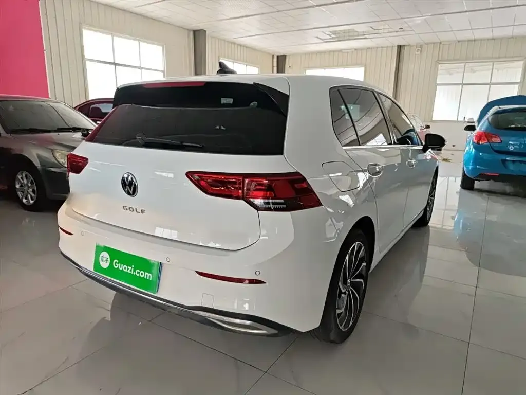 Volkswagen Golf 2022 из CN, фото 4